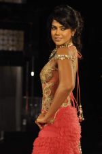 Sameera Reddy walk the ramp for Shane Falguni Show at Amby Valley India Bridal Week day 4 on 26th Sept 2011 (87).JPG